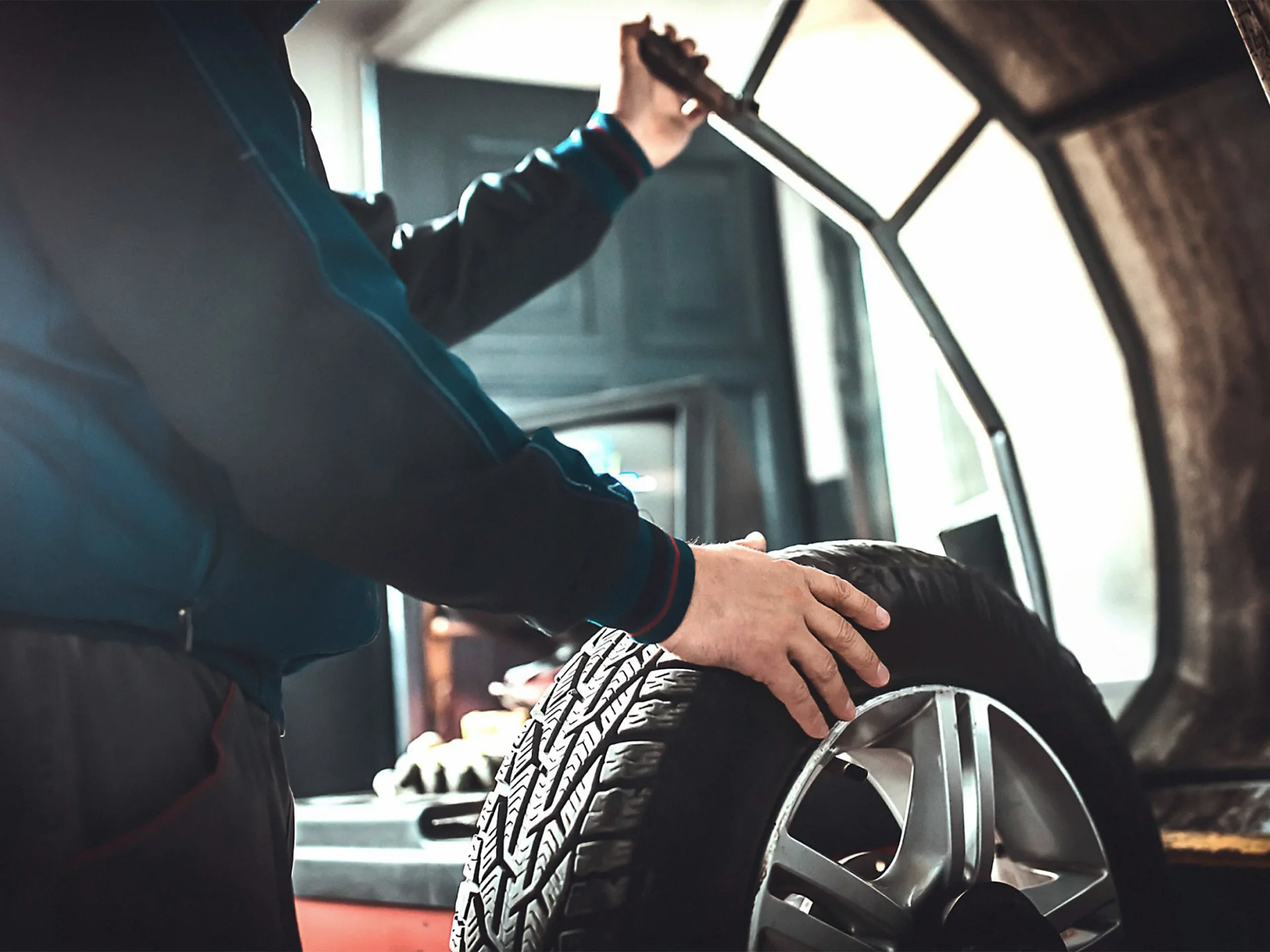 Équilibrage des roues de votre véhicule à notre garage Point S à Sainte-Catherine - Service d'équilibrage des roues | Point S · Pneus et Mécanique Sainte-Catherine